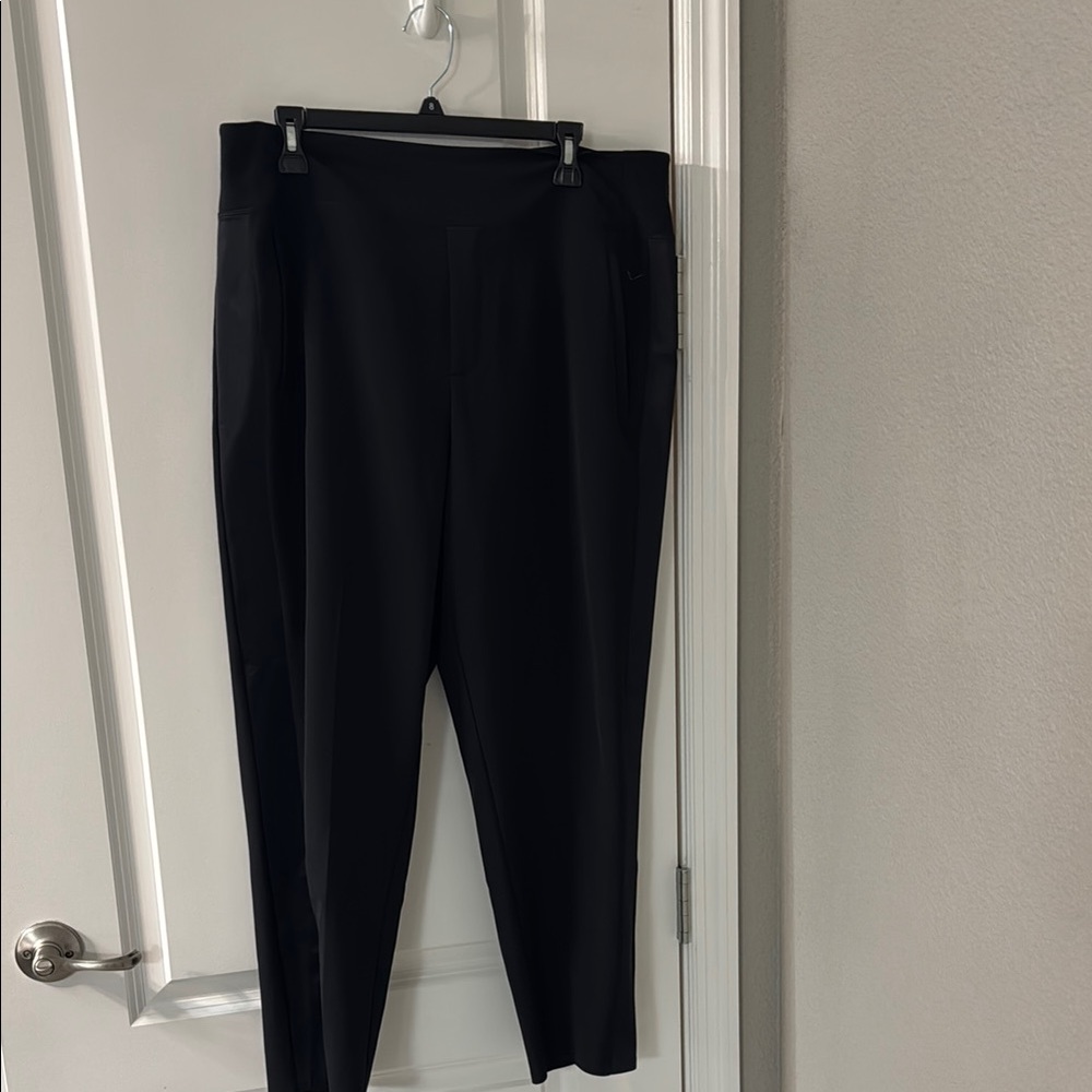 Women's Black Pants- Athleta size 16
